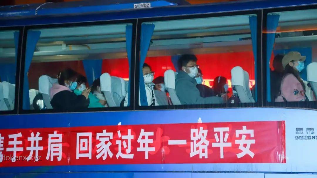 烤鸭店停业陪考，温情创新引爆话题